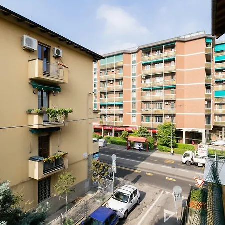 Housmart Ognibene 2 Apartment Bologna Exterior photo
